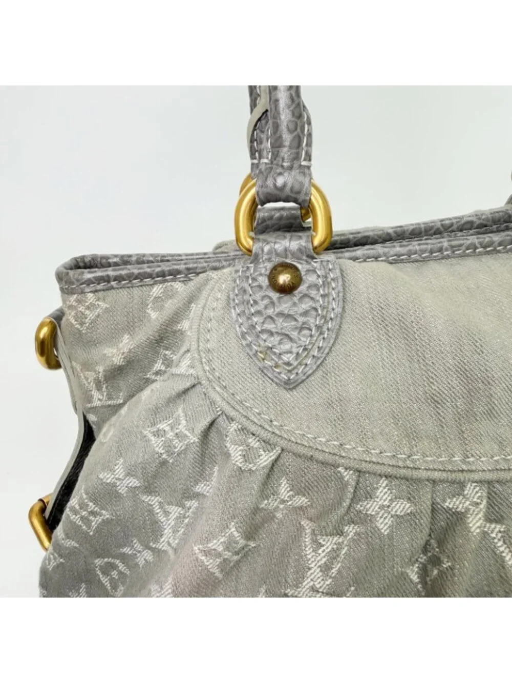 Louis Vuitton this authentic